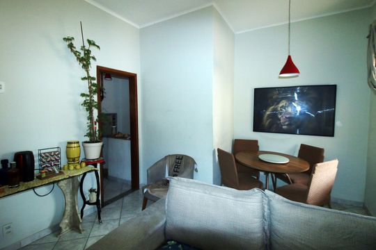 Sala de casa à venda com 2 quartos, 80m² em Vila da Penha, Rio de Janeiro