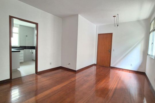 Apartamento para alugar com 3 quartos, 150m² em Buritis, Belo Horizonte