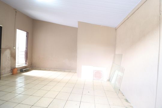 Comodo de despejo de casa para alugar com 3 quartos, 150m² em Presidente Roosevelt, Uberlândia