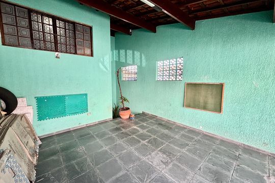 Garagem  de casa à venda com 3 quartos, 149m² em Jardim Soraia, São Paulo