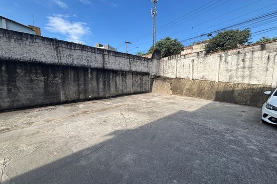 Garagem de apartamento para alugar com 2 quartos, 52m² em Cidade Líder, São Paulo
