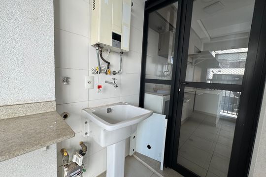Área de Serviço de apartamento para alugar com 2 quartos, 62m² em Continental, Osasco