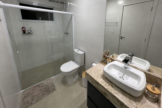 Banheiro de apartamento para alugar com 3 quartos, 97m² em Vila Augusta, Sorocaba