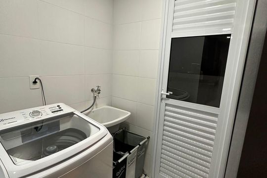 Área de serviço de apartamento para alugar com 3 quartos, 97m² em Vila Augusta, Sorocaba