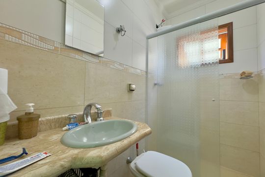 Banheiro da Suíte 3 de casa para alugar com 4 quartos, 167m² em Jardim Vila Galvao, Guarulhos