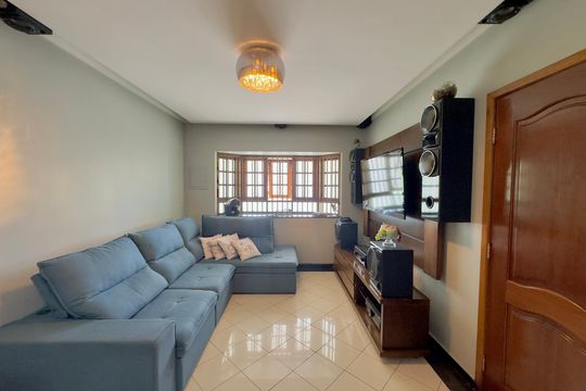 Casa para alugar com 4 quartos, 167m² em Jardim Vila Galvao, Guarulhos