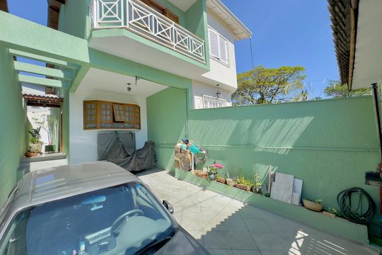 Garagem de casa para alugar com 4 quartos, 167m² em Jardim Vila Galvao, Guarulhos