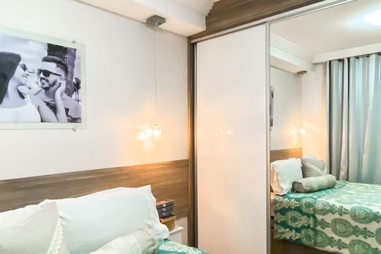 Apartamento à venda com 2 quartos, 53m² em Jardim Santa Teresinha, São Paulo