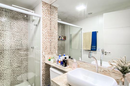 Apartamento à venda com 2 quartos, 53m² em Jardim Santa Teresinha, São Paulo
