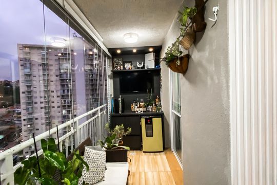 Apartamento à venda com 2 quartos, 53m² em Jardim Santa Teresinha, São Paulo
