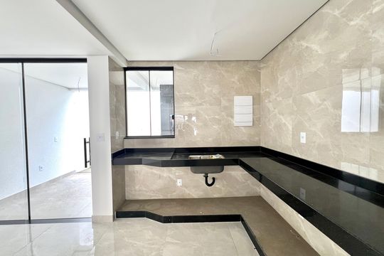 Cozinha de casa à venda com 3 quartos, 160m² em Santa Branca, Belo Horizonte