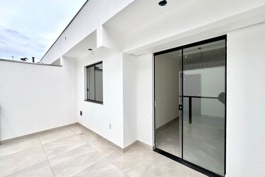 Varanda de casa à venda com 3 quartos, 160m² em Santa Branca, Belo Horizonte