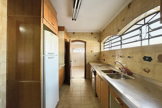 Cozinha de casa para alugar com 5 quartos, 491m² em Vila Comercial, São Paulo