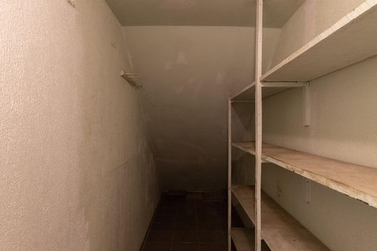 Despensa de casa à venda com 4 quartos, 220m² em Vila Dalila, São Paulo