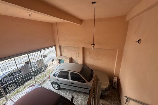 Garagem de casa à venda com 2 quartos, 80m² em Padroeira, Osasco