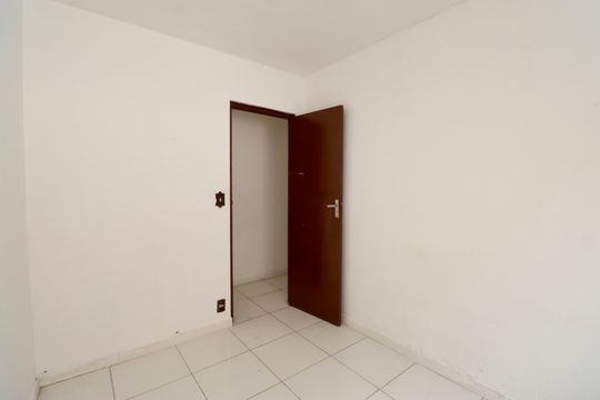 Quarto 1 de apartamento para alugar com 2 quartos, 65m² em Col de Pituacu, Salvador