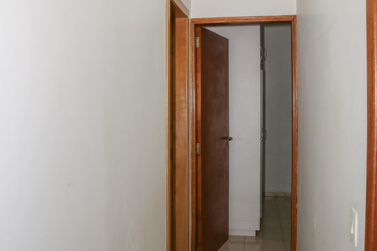 Corredor de apartamento para alugar com 2 quartos, 70m² em Bom Retiro, São Paulo
