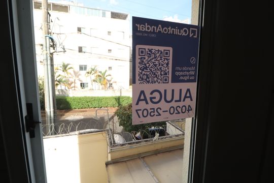 Plaquinha de apartamento para alugar com 2 quartos, 89m² em Santa Mônica, Uberlândia