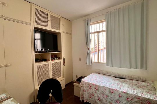 Casa à venda com 3 quartos, 300m² em Nova Granada, Belo Horizonte