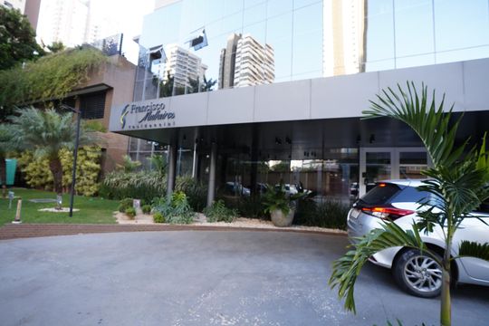 Fachada de apartamento à venda com 3 quartos, 114m² em Setor Bueno, Goiânia