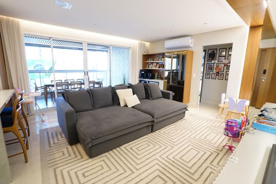 Apartamento à venda com 3 quartos, 114m² em Setor Bueno, Goiânia