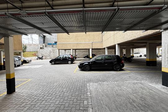 Garagem de apartamento para alugar com 2 quartos, 39m² em Parque das Nações, Santo André