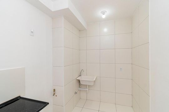 Área de Serviço de apartamento para alugar com 2 quartos, 38m² em Bonsucesso, Rio de Janeiro