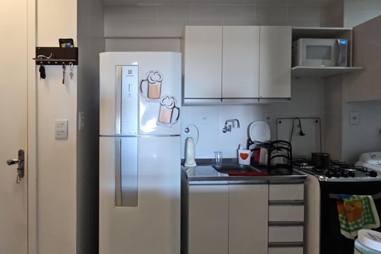 Cozinha de apartamento para alugar com 2 quartos, 50m² em Luiz Anselmo, Salvador