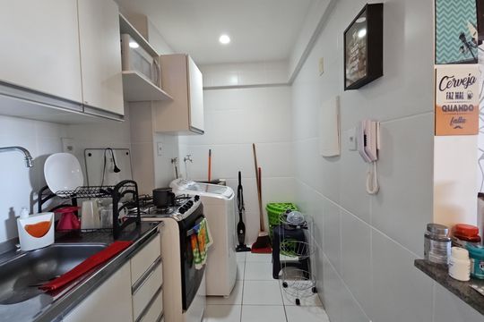 Cozinha de apartamento para alugar com 2 quartos, 50m² em Luiz Anselmo, Salvador