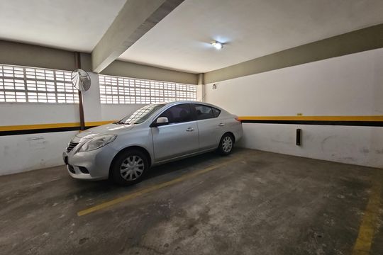 garagem  de apartamento para alugar com 2 quartos, 50m² em Luiz Anselmo, Salvador