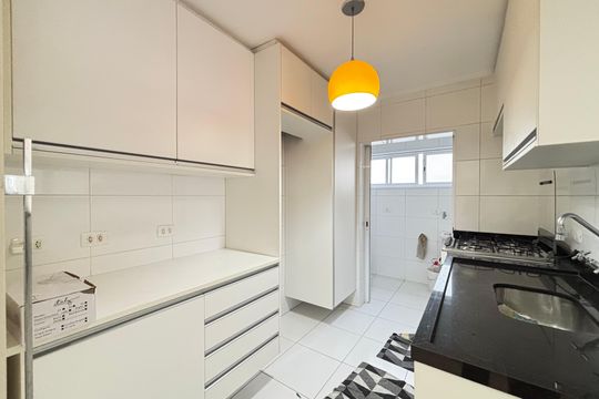 Cozinha de apartamento para alugar com 2 quartos, 60m² em Indianópolis, São Paulo
