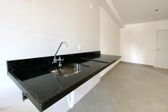 Cozinha de apartamento para alugar com 1 quarto, 40m² em Barro Preto, Belo Horizonte