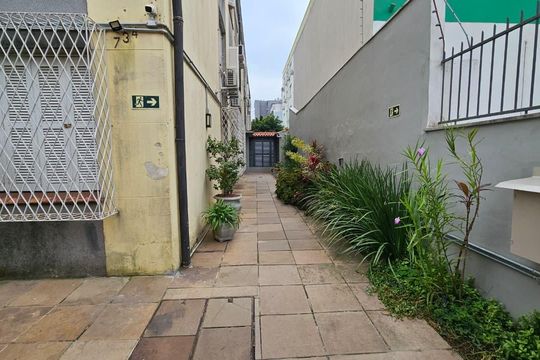 Área externa de apartamento à venda com 1 quarto, 42m² em Menino Deus, Porto Alegre