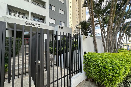 Fachada e portaria de apartamento para alugar com 3 quartos, 65m² em Tamboré, Barueri