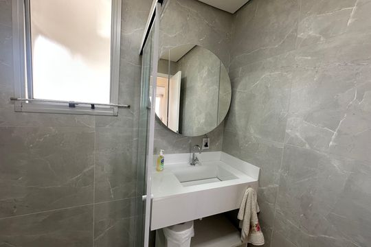 Banheiro de apartamento para alugar com 3 quartos, 65m² em Tamboré, Barueri
