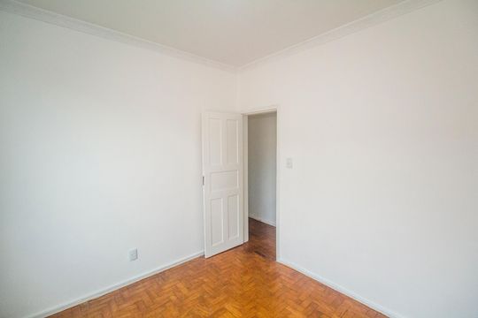 Quarto 2 de casa para alugar com 2 quartos, 80m² em Realengo, Rio de Janeiro