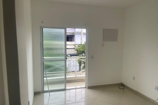 Quarto de casa à venda com 3 quartos, 85m² em Curicica, Rio de Janeiro