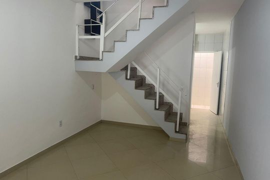 Sala de casa à venda com 3 quartos, 85m² em Curicica, Rio de Janeiro