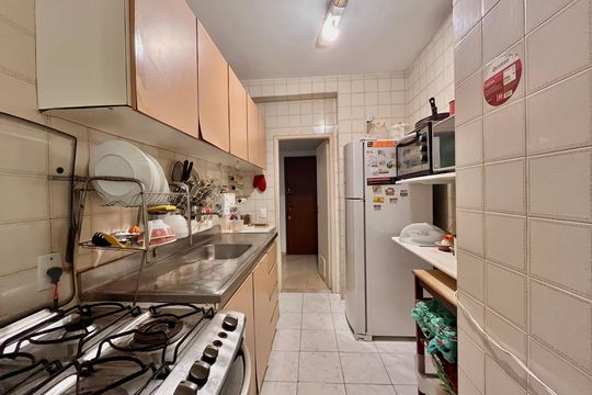 Cozinha de apartamento à venda com 2 quartos, 61m² em Ipanema, Rio de Janeiro