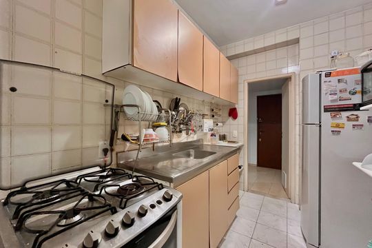 Cozinha de apartamento à venda com 2 quartos, 61m² em Ipanema, Rio de Janeiro