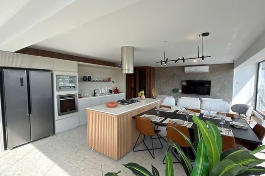 Apartamento à venda com 2 quartos, 84m² em Empresarial 18 do Forte, Barueri