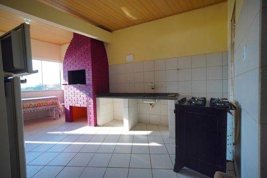 Cozinha de apartamento para alugar com 2 quartos, 65m² em Agronômica, Florianópolis