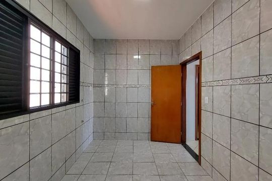 Sala de casa para alugar com 4 quartos, 180m² em Umuarama, Uberlândia