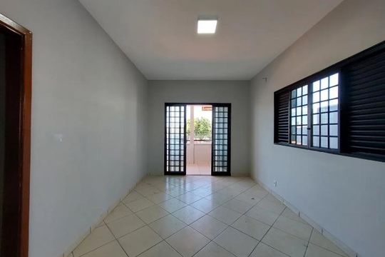 Sala de casa para alugar com 4 quartos, 180m² em Umuarama, Uberlândia