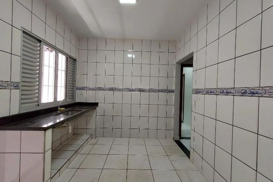 Cozinha de casa para alugar com 4 quartos, 180m² em Umuarama, Uberlândia