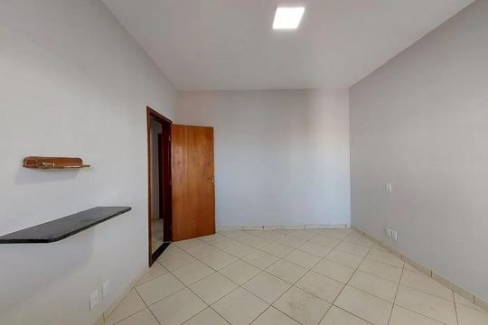 Casa para alugar com 4 quartos, 180m² em Umuarama, Uberlândia