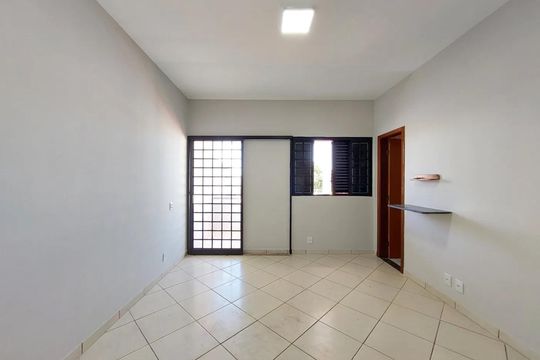 Sala de casa para alugar com 4 quartos, 180m² em Umuarama, Uberlândia