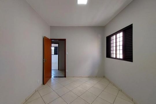 Sala de casa para alugar com 4 quartos, 180m² em Umuarama, Uberlândia