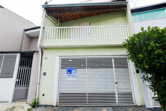 Fachada de casa à venda com 3 quartos, 200m² em Vila Rio de Janeiro, Guarulhos