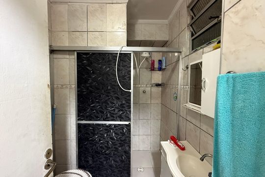 Banheiro de apartamento à venda com 1 quarto, 30m² em Santa Ifigênia, São Paulo